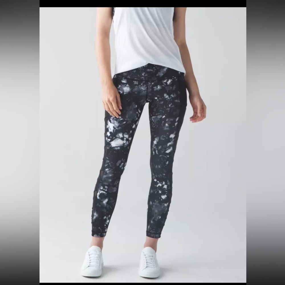 lululemon  high rise and flow full on luxtreme dusk dye
